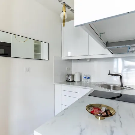 So Ouest Courcelles Magnifique Apartamento