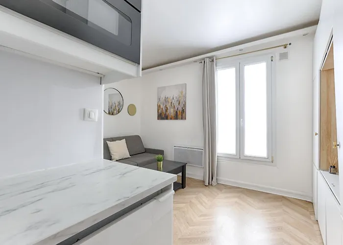 アパート So Ouest Courcelles Magnifique